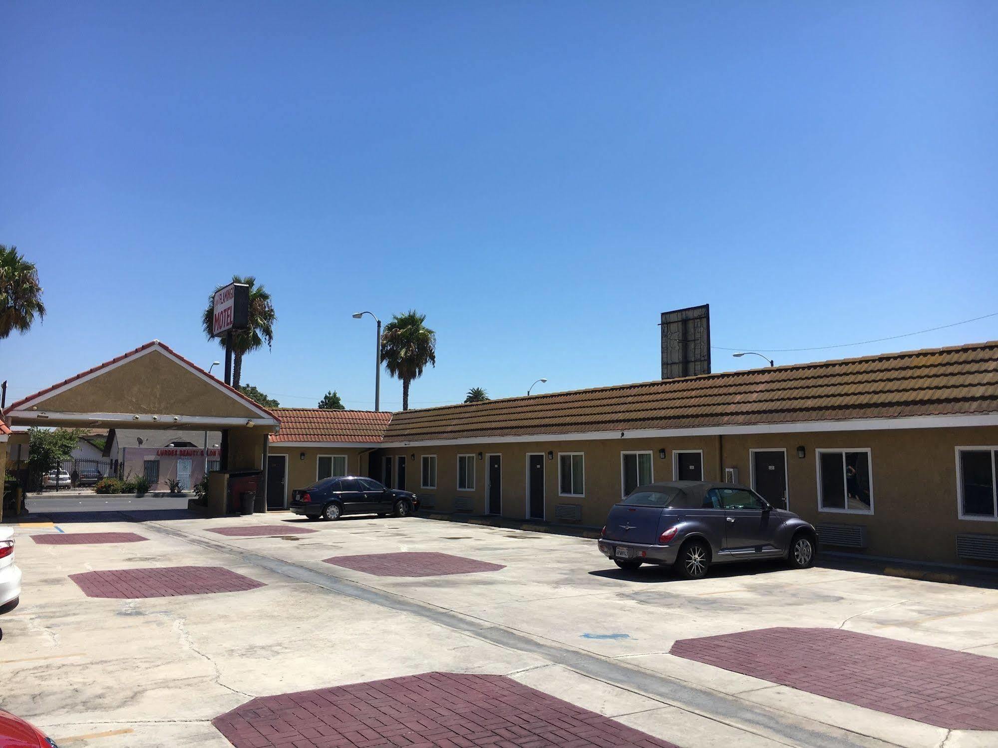 The Fly Inn Motel Lynwood Exterior photo